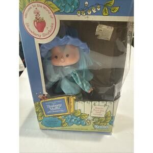 Strawberry Shortcake Blueberry Muffin with Cheesecake Pet 5" Doll Kenner 1980